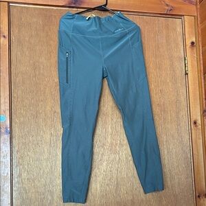 Eddie Bauer Performance Leggings